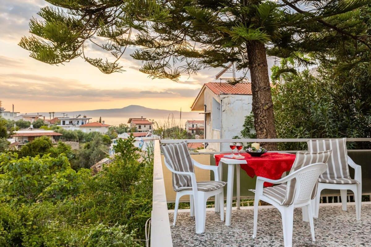 Seaside Family Haven - Avia'S Spacious Getaway Exterior foto